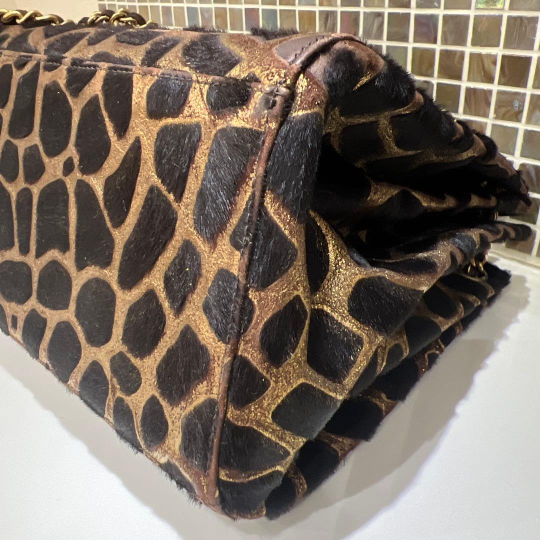 CHANELシャネル　ゴールドと黒のヒョウ柄　ショルダーバッグ　希少