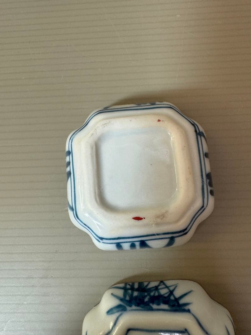 2716 染付香合 竹虎文 徳昇作