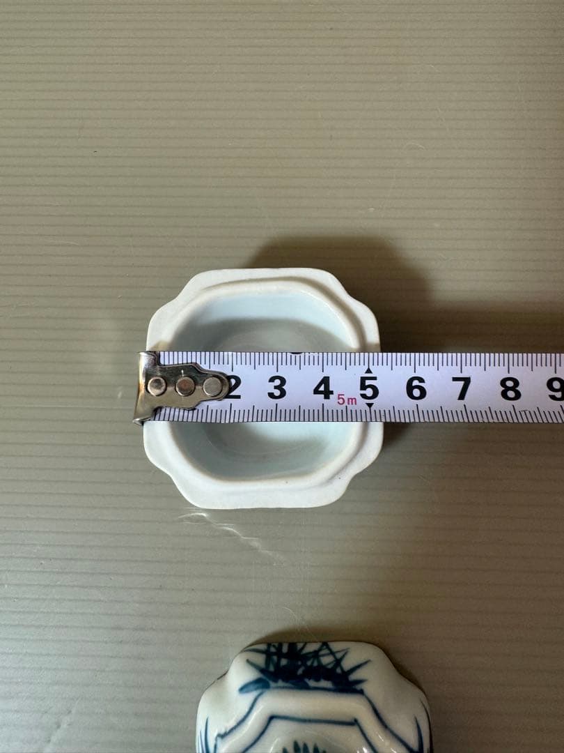 2716 染付香合 竹虎文 徳昇作