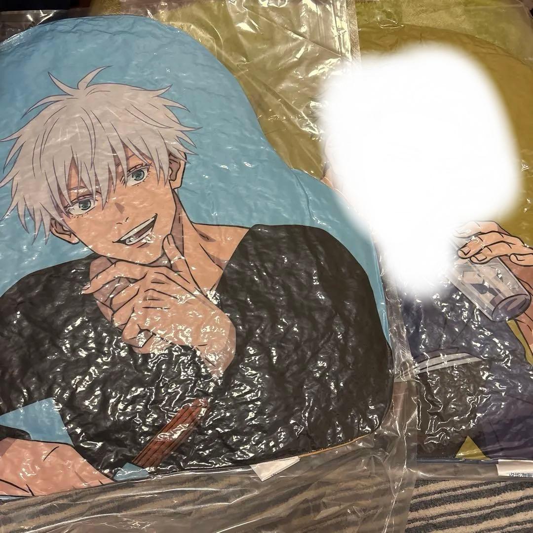 セガラッキーくじ 呪術廻戦 ダイカットクッション 五条悟 - メルカリ