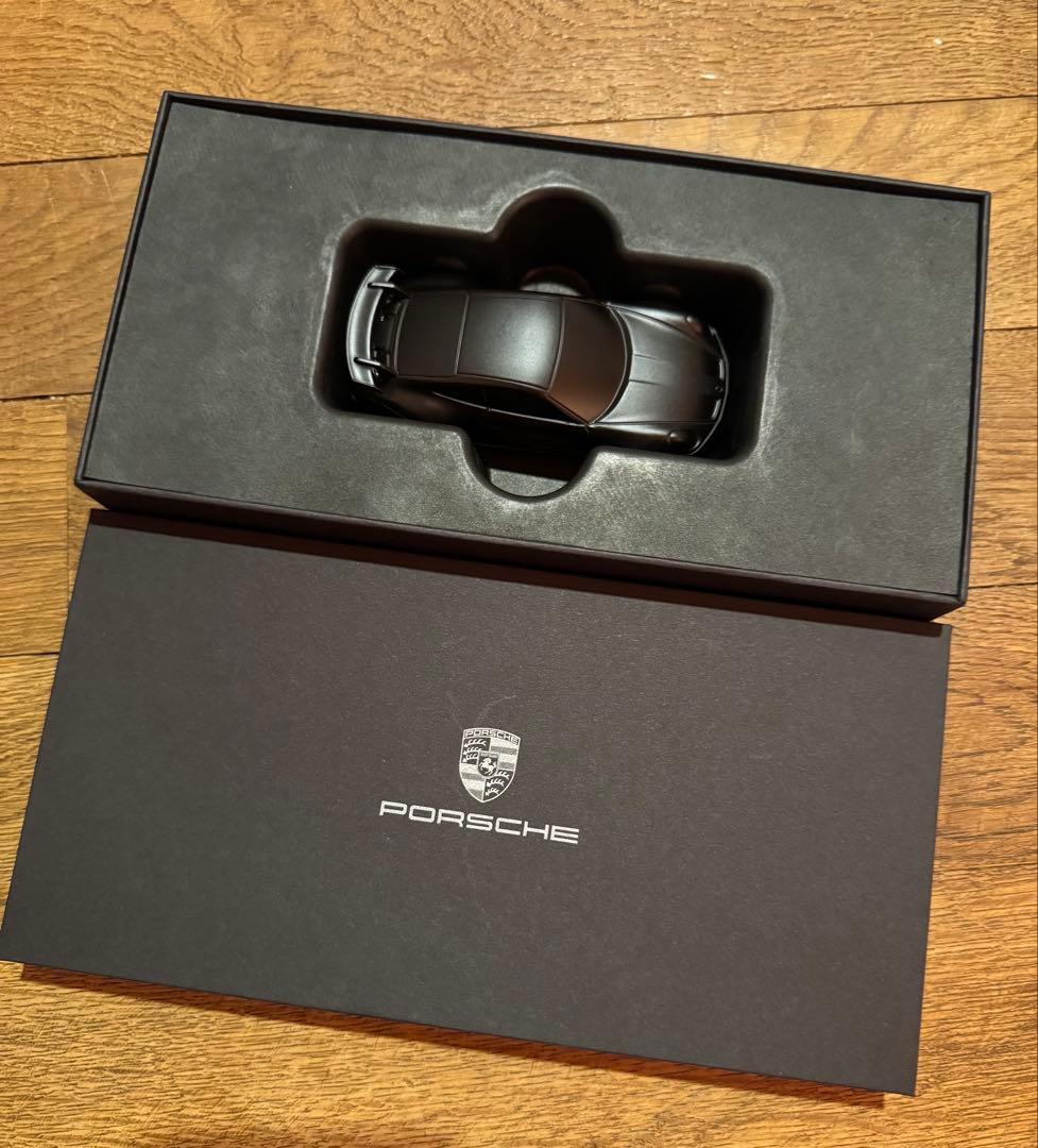ポルシェ 911 GT3 マットブラック ミニカー　ペーパーウエイト