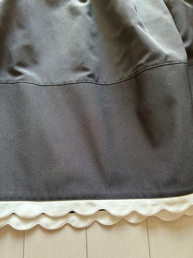 黒のフレアスカート ジョリーミニョン