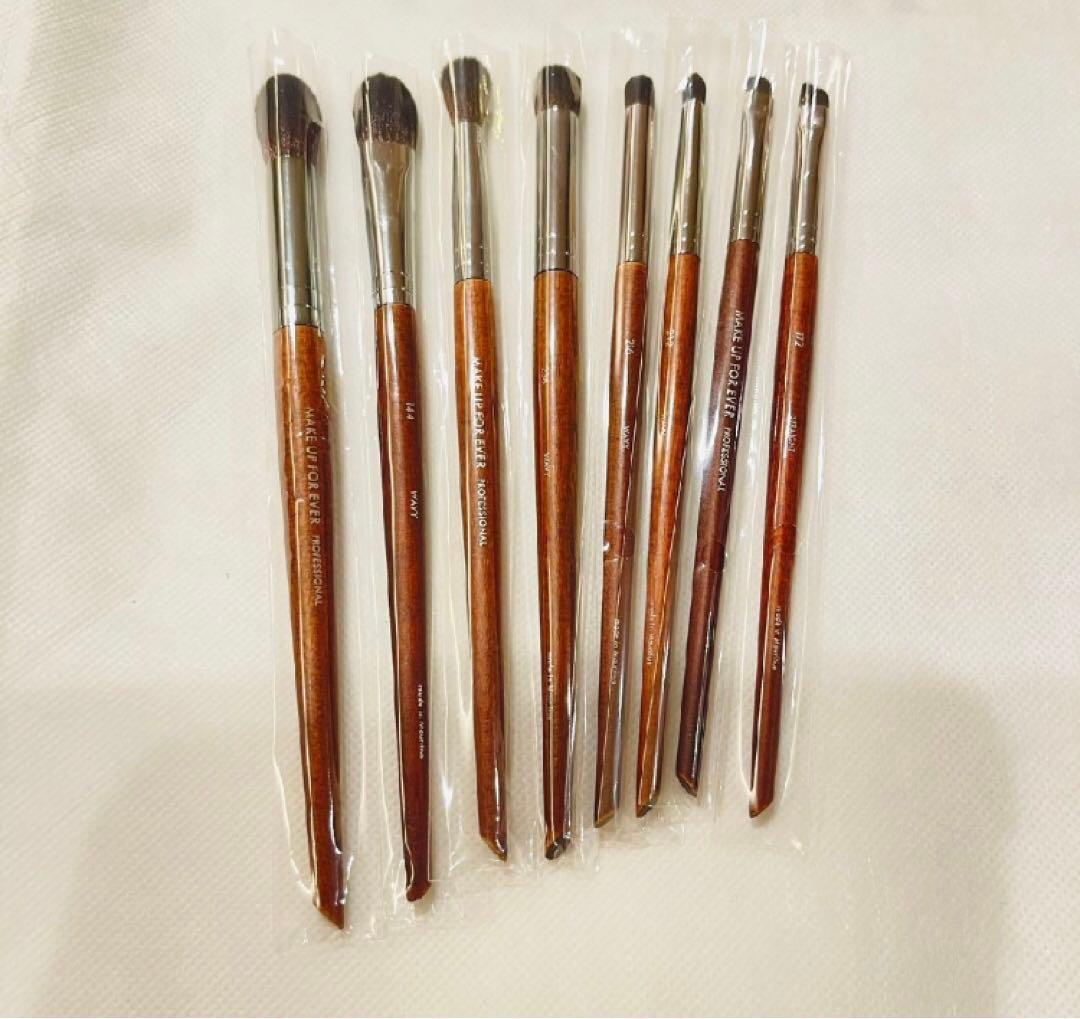 お買い得メイクアップフォーエバーメイクブラシ14本