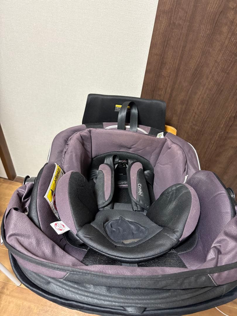 combi ネムール エッグショック チャイルドシート