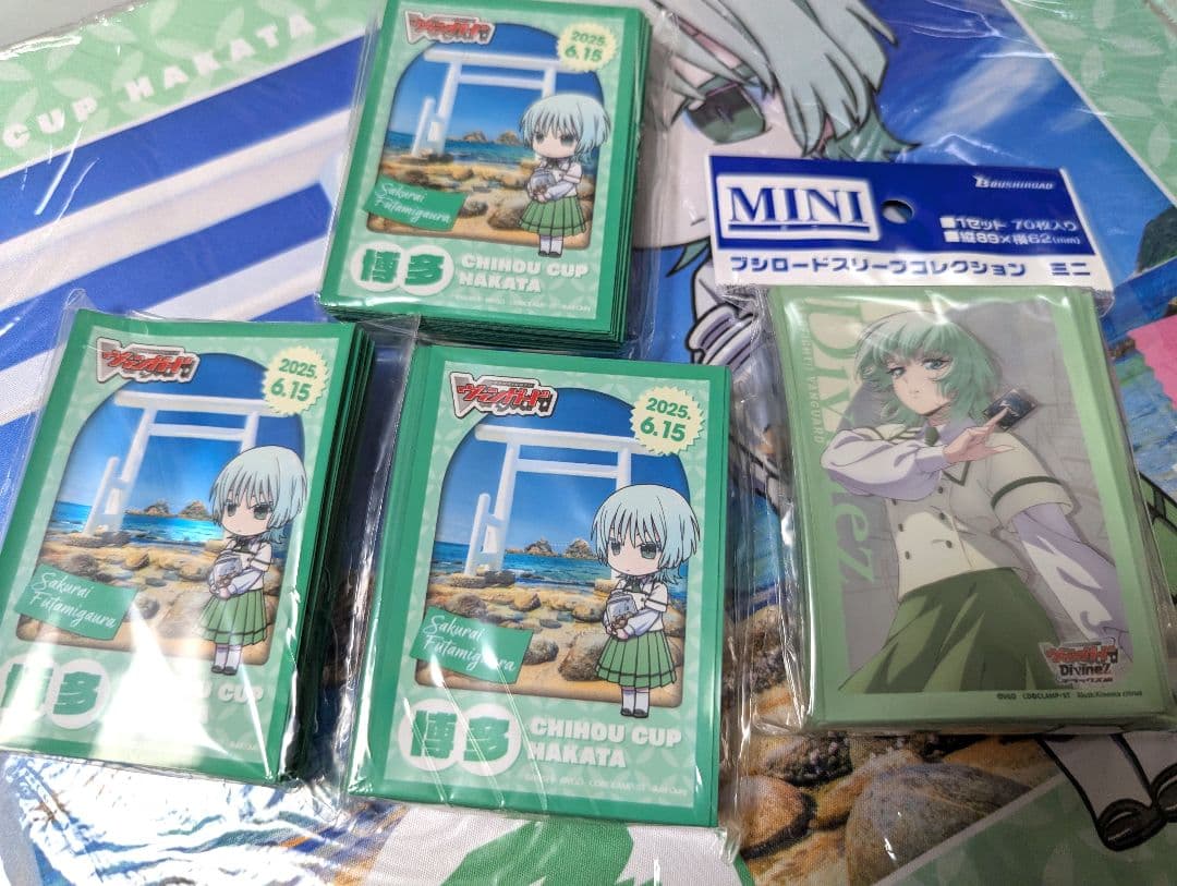 六王院スズネ スリーブ、プレイマット