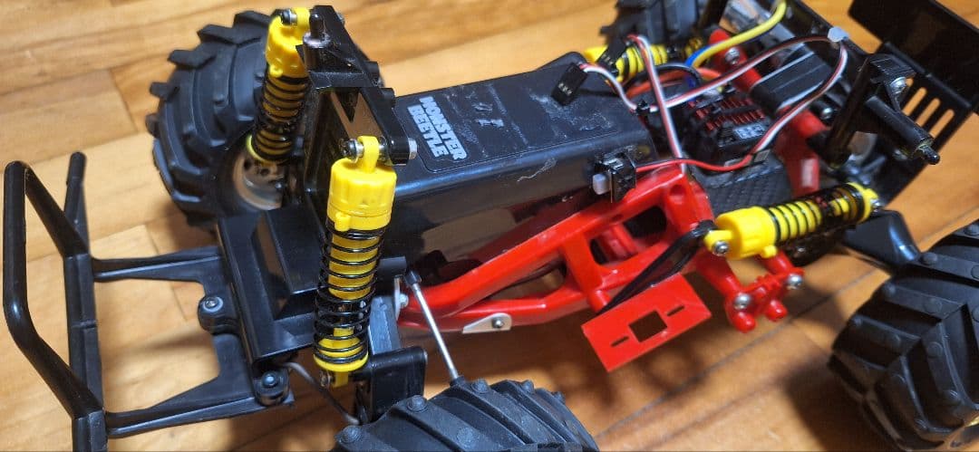 タミヤ モンスタービートル 1/10オフロードラジコン