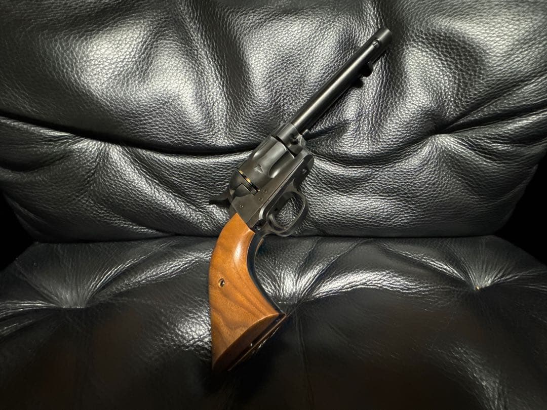 マルシン　コルトSAA アーティラリー　グラファイトヘビーウエイト木製グリップ