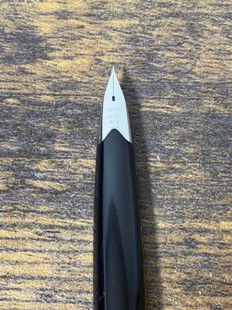 筆記確認&洗浄済 1977年製 蝕刻 エリート 18金 F パイロット 万年筆