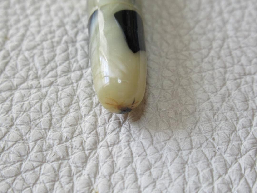 ◇未使用 1950年頃 ◇今は無き 杉田万年筆 SUGITA セルロイド製 細字