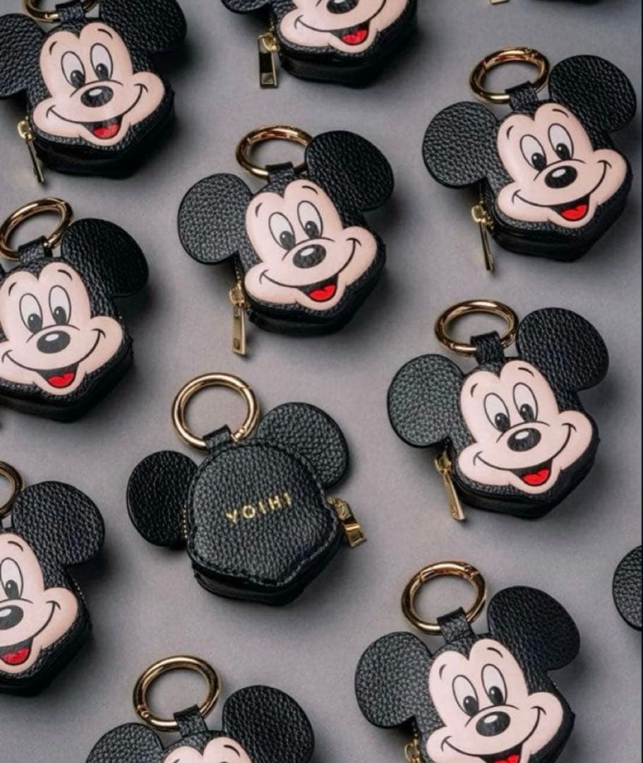 新品未使用】YOIHI ディズニー ミッキーマウスデザイン バッグチャーム