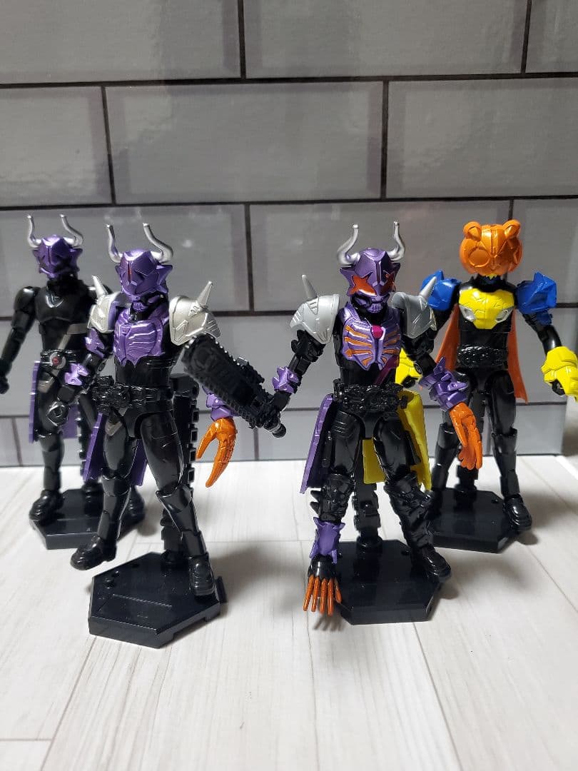 装動　仮面ライダーギーツ　まとめ売り　完成品•未開封品