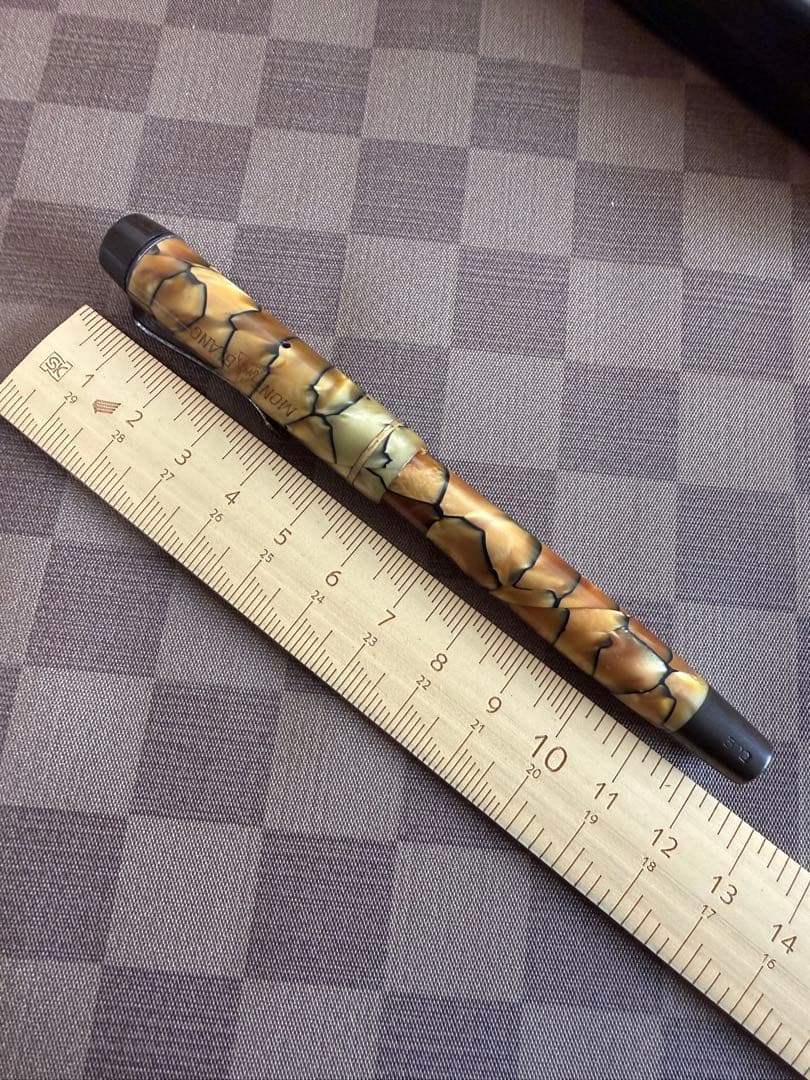 モンブラン万年筆322、古いモデル