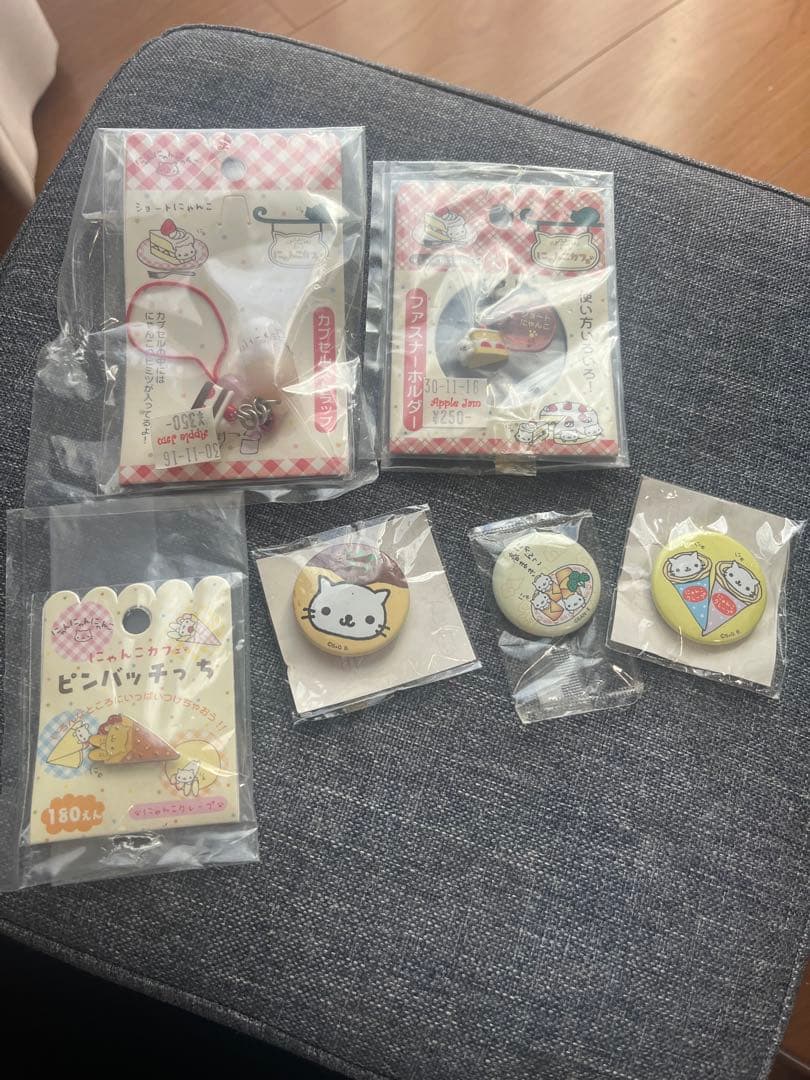 希少】にゃんにゃんにゃんこ♡缶ケース 平成レトロ 希少 レア 平成