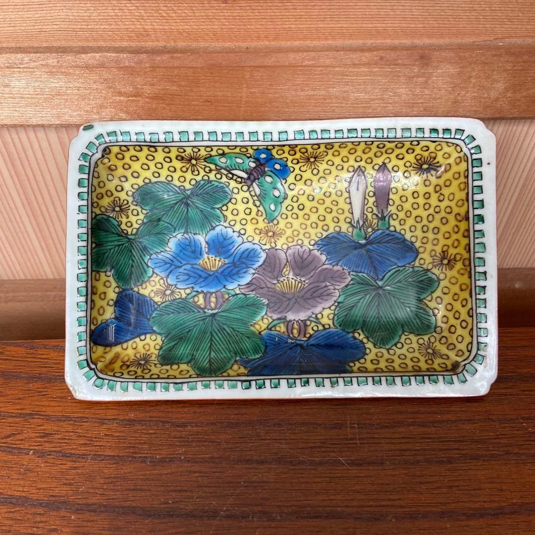 青手古九谷花に蝶の図四方皿