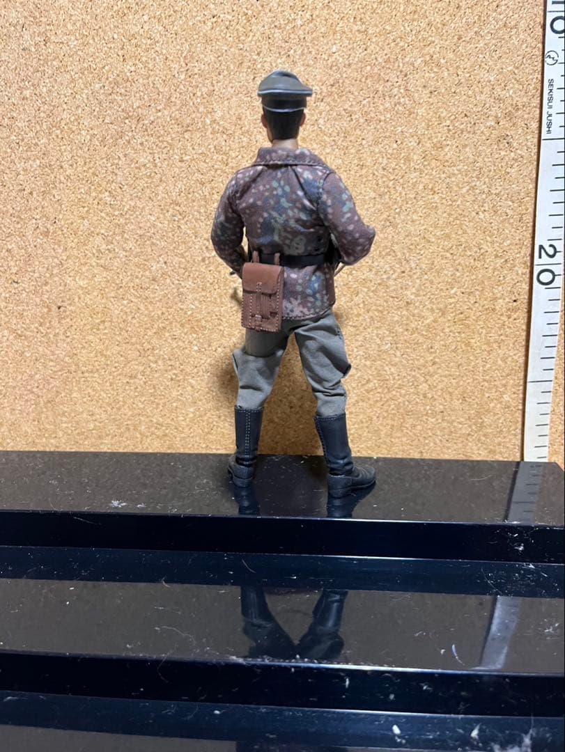 1／12ポケットエリートシリーズww II第2SS装甲師団ダス.ライヒ少佐