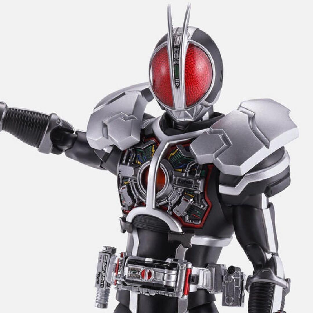 S.H.Figuarts真骨彫 仮面ライダーファイズ アクセルフォーム 徹底レビュー】S.H.Figuarts（真骨彫製法） 仮面ライダーファイズ