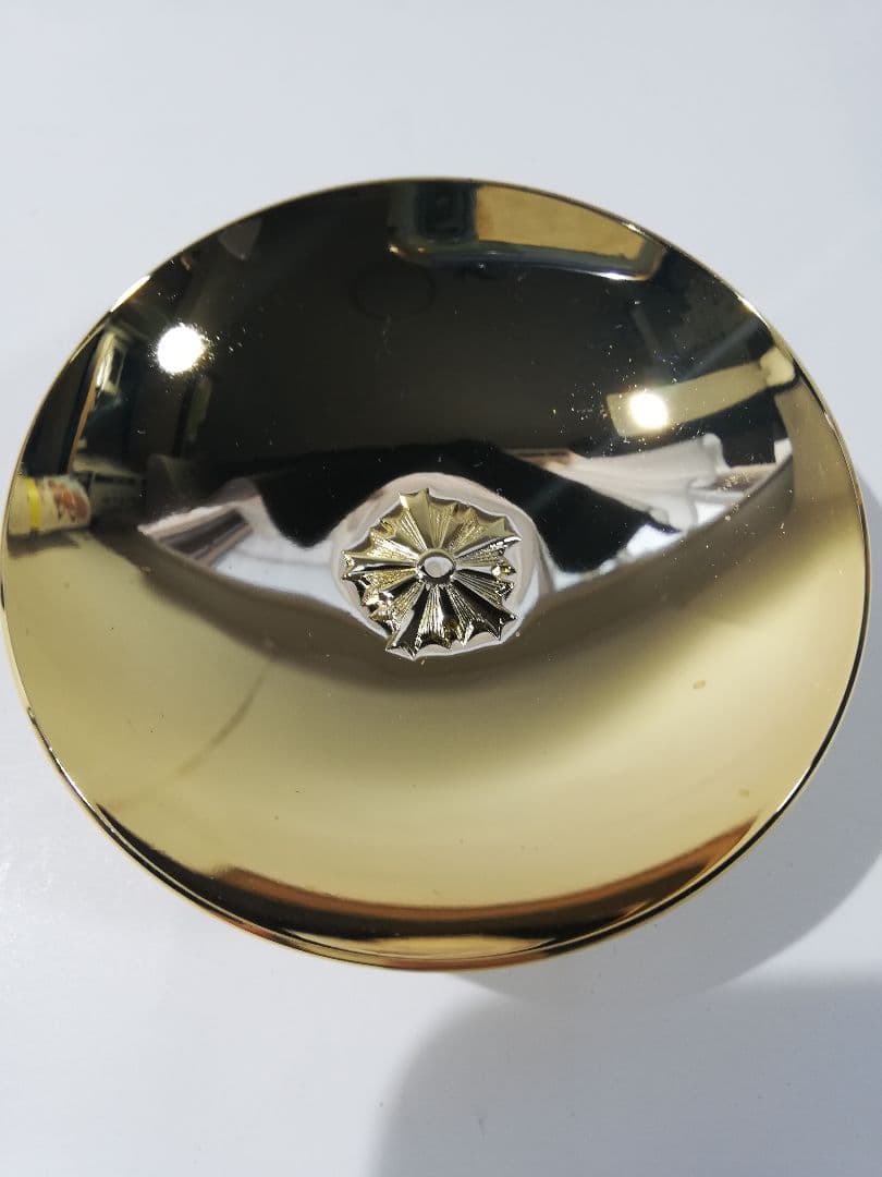 警察章 旭日章 金杯 24KGP 共箱 - メルカリ