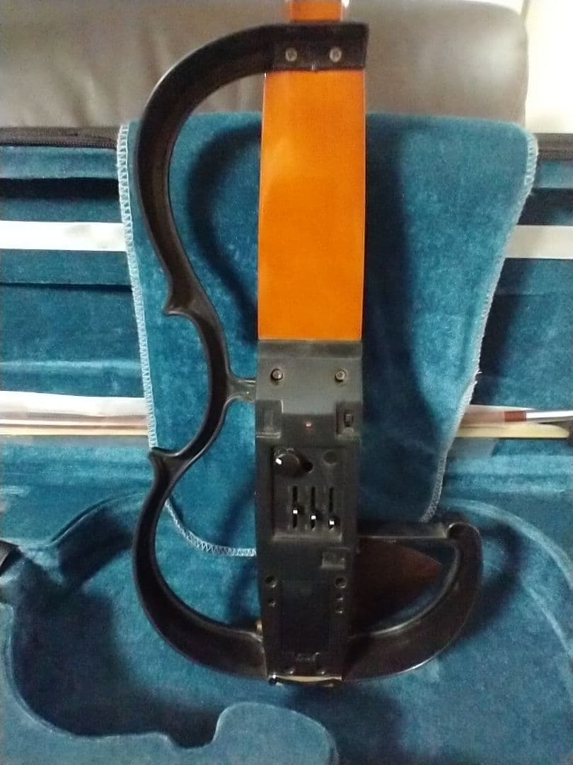 新品　Yamahaモデル セイレントバイオリン　エレキバイオリン