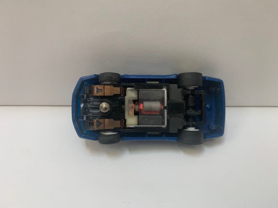 トミー　HOスケールスロットカー　AFX カルソニックスカイラインGT-R