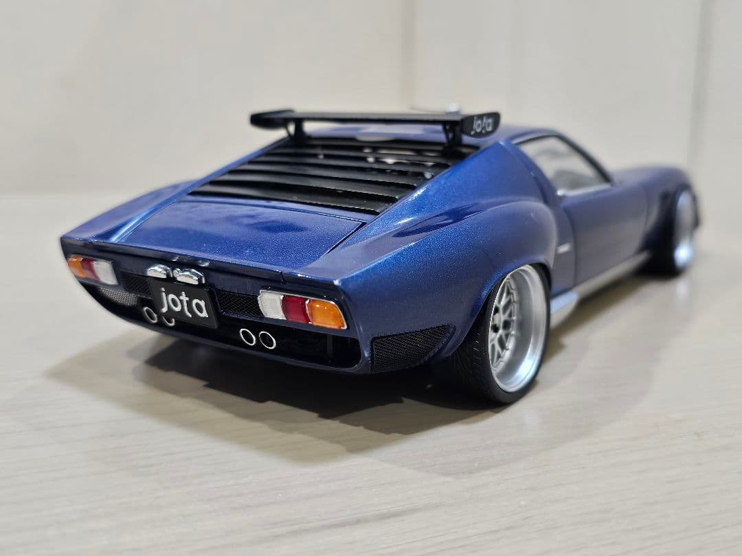 京商　1/18　ランボルギーニ・イオタ・SVR