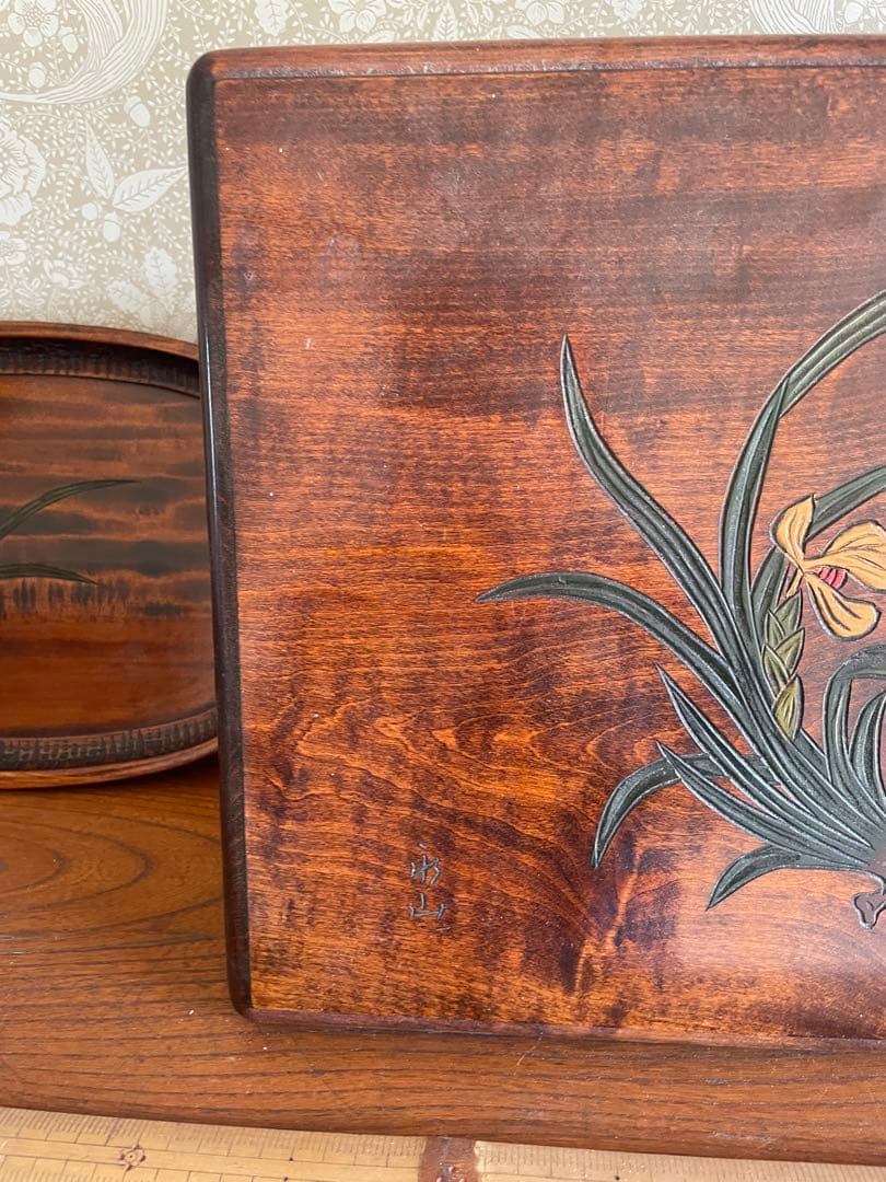 未使用　漆器盆セット 御膳　手彫り花柄