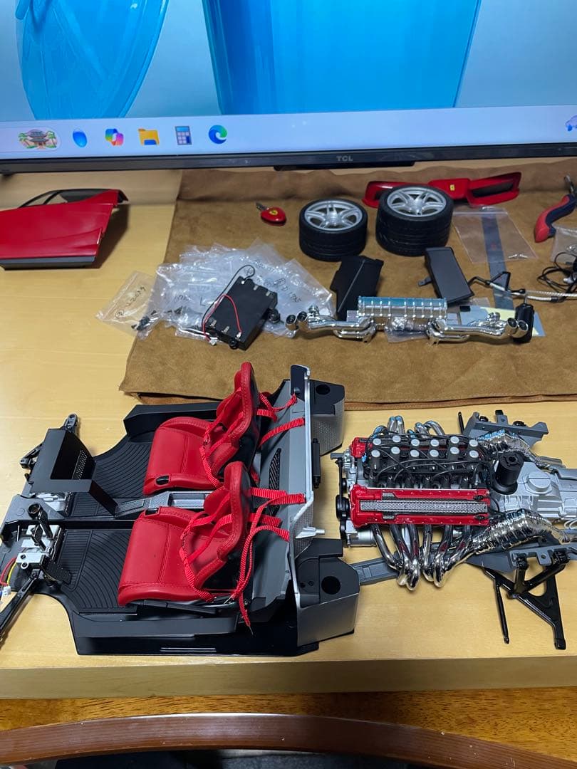 デアゴスティーニ　エンツォフェラーリ1/10スケールセット