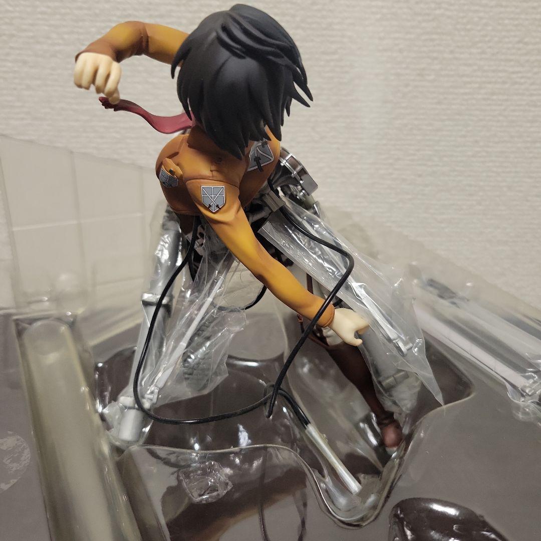 フィギュア　進撃の巨人 ミカサ