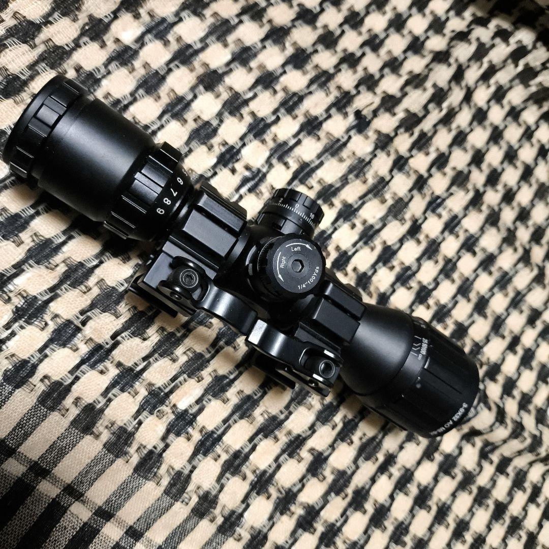 1　東京マルイ　NEWイルミネーテッド・ショートズームスコープ（3〜9倍）