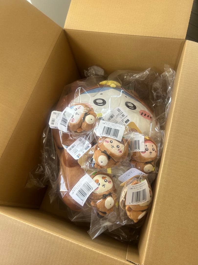 ちいかわたぬきだもんくじ