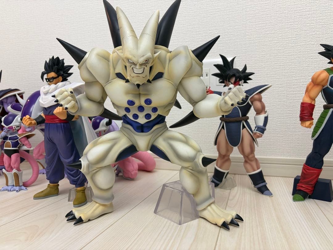 ドラゴンボール フィギュア 引退品