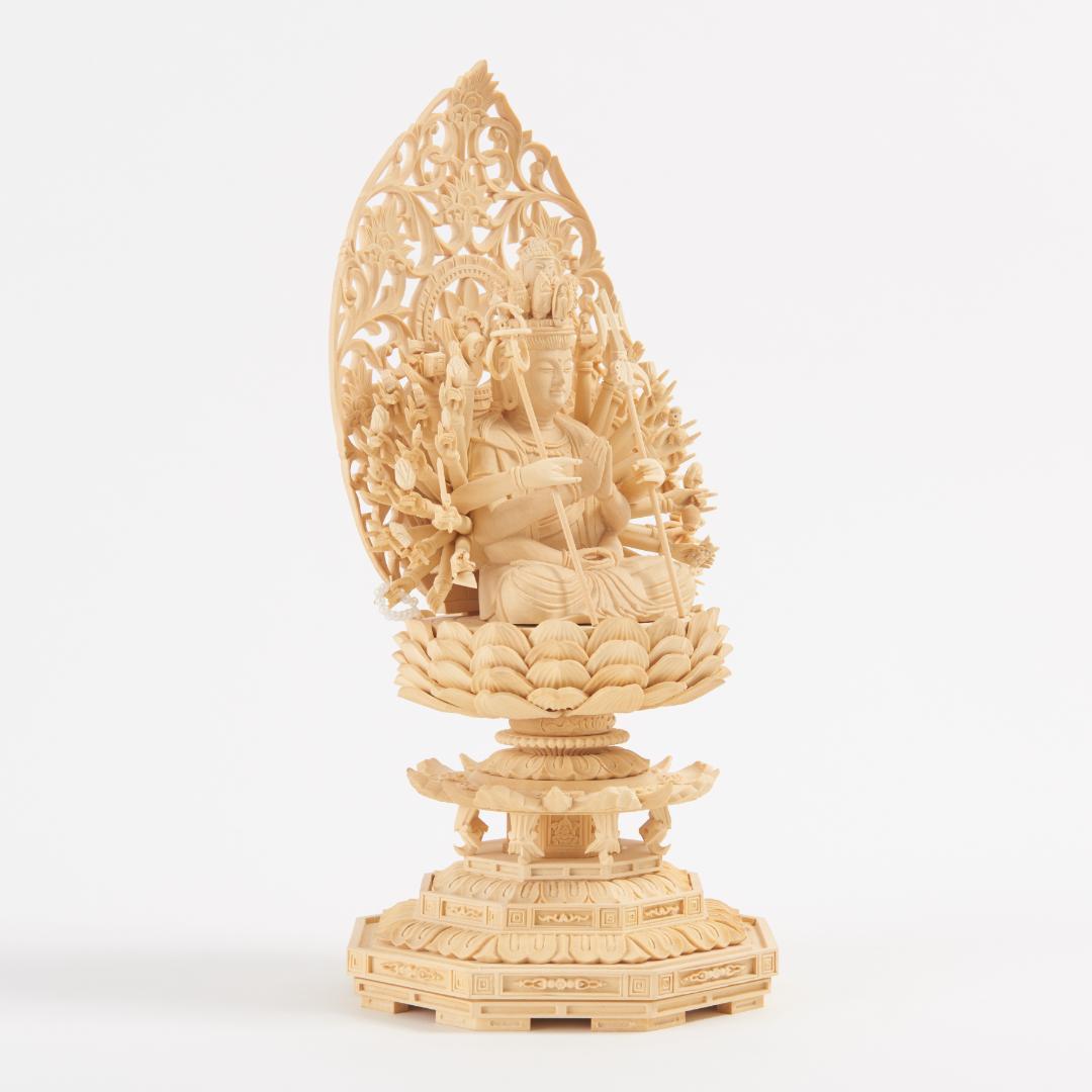 黄楊 6寸 立千手観音 #079 黄楊 6寸 立千手観音 #079