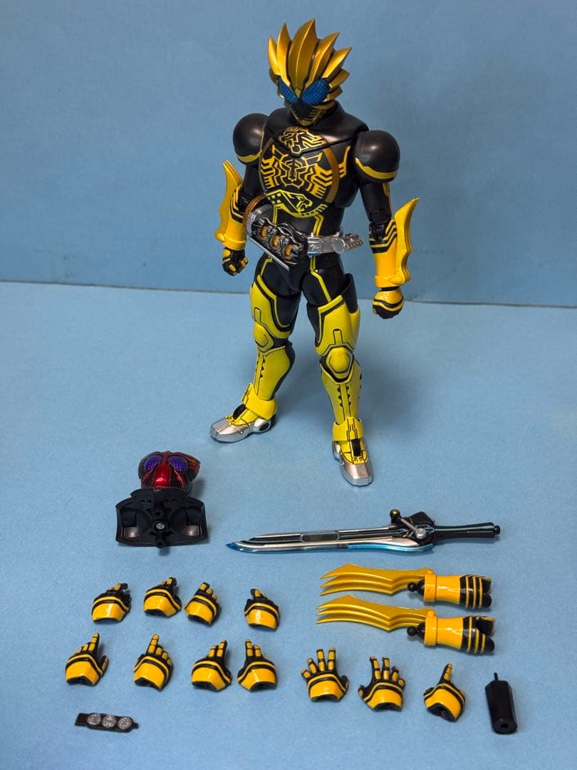 フィギュアーツ真骨彫「仮面ライダーオーズ　ラトラータコンボ」