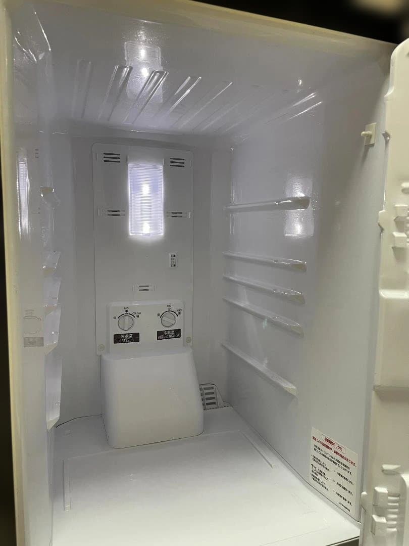 【送料込み】三菱 冷蔵庫 146L 2020年製 MR-P15E-B1