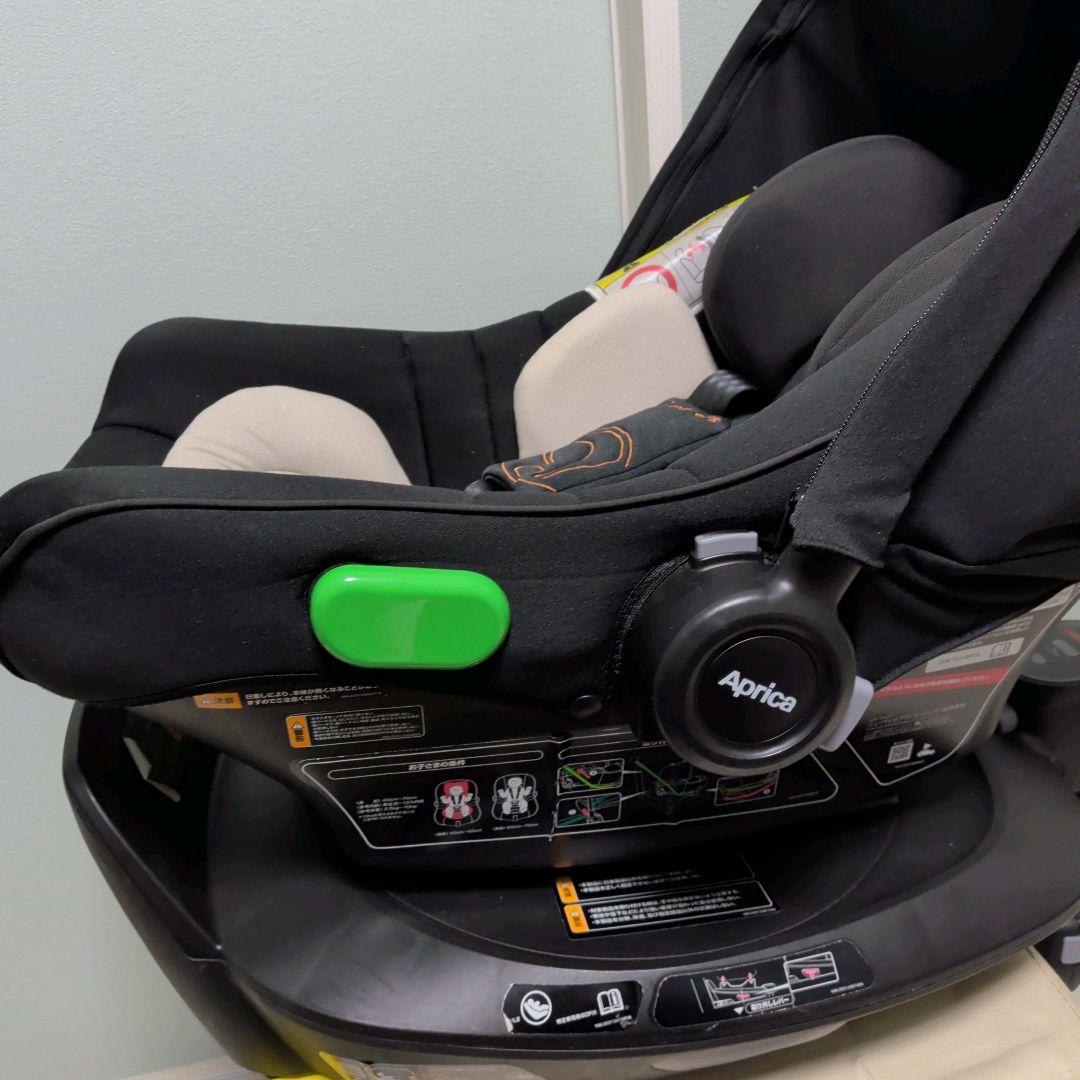 【美品】アップリカ　エアキャリー　トラベルシステムベースセット