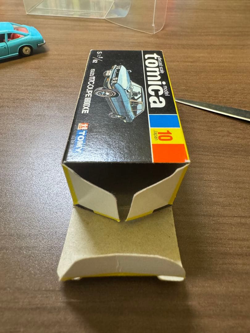 トミカ 黒箱 いすゞ 117クーペ1800XE【小田急特注】