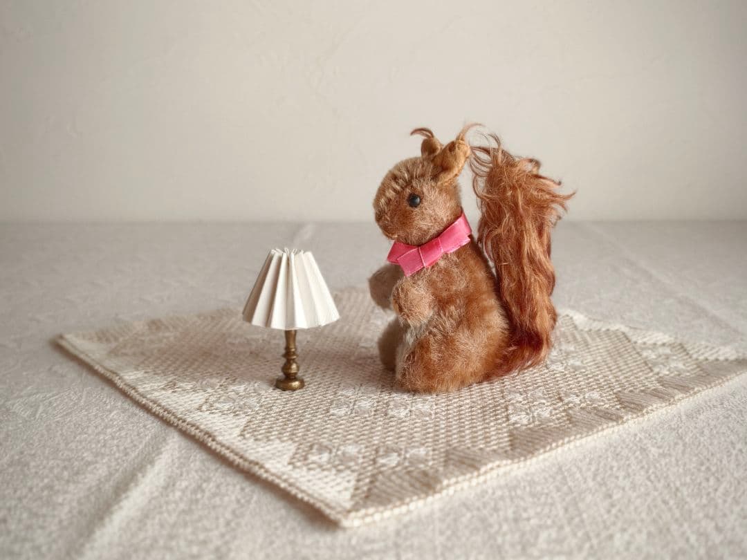 * vintage squirrel ♡ * 可愛い ピンクりぼんの リスさん