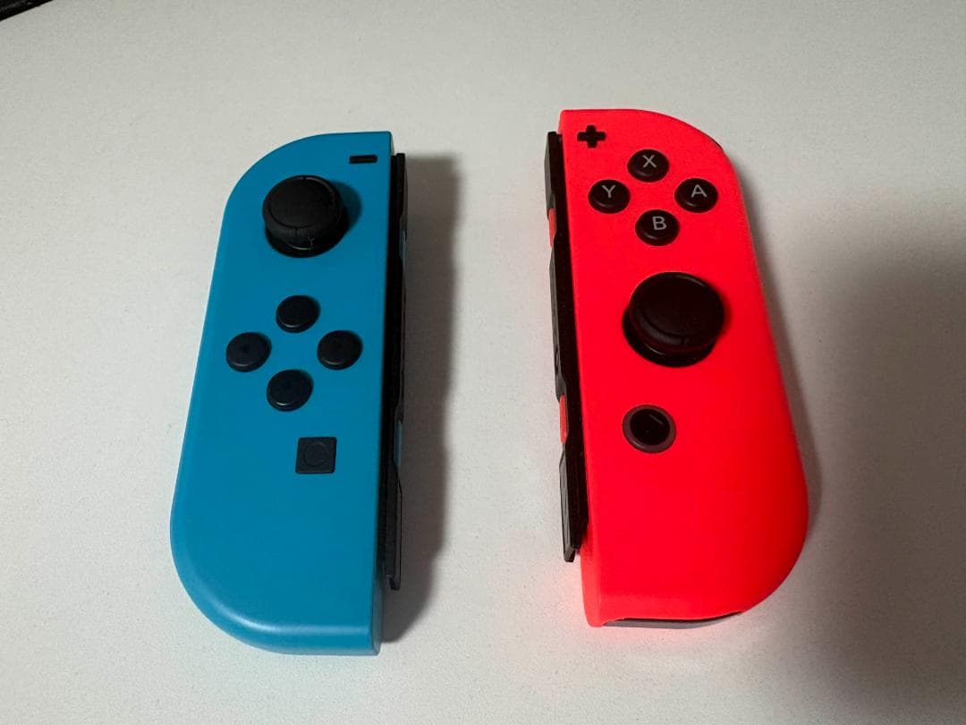 美品 Nintendo Switch 本体（ネオンブルー/レッド）