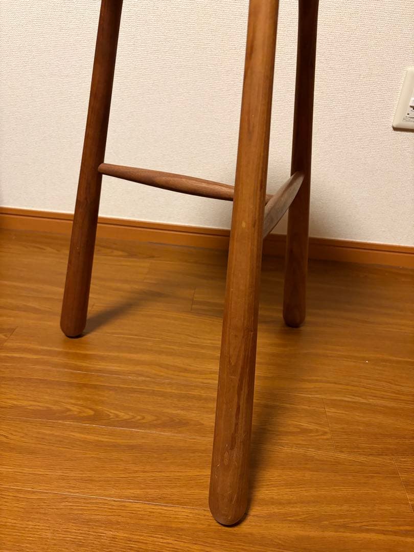 ACTUS 木製三本脚スツール
