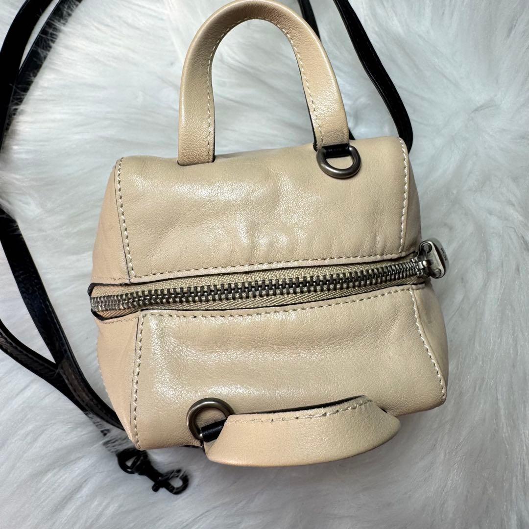 loewe ロエベ アナグラム　ショルダーバッグ　ミニバッグ　レザー