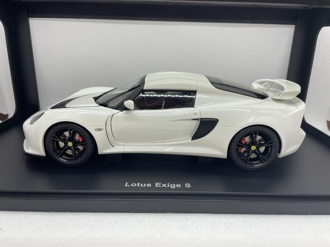 101-006 オートアート 1/18 ロータス エキシージ S White