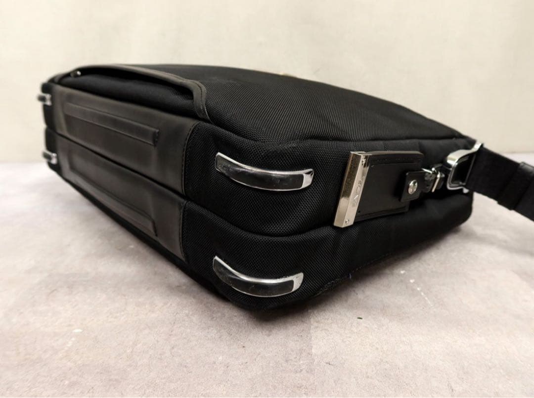 TUMI アリヴェ レスター 255004D2 ビジネスバッグ レザー 本革 紺