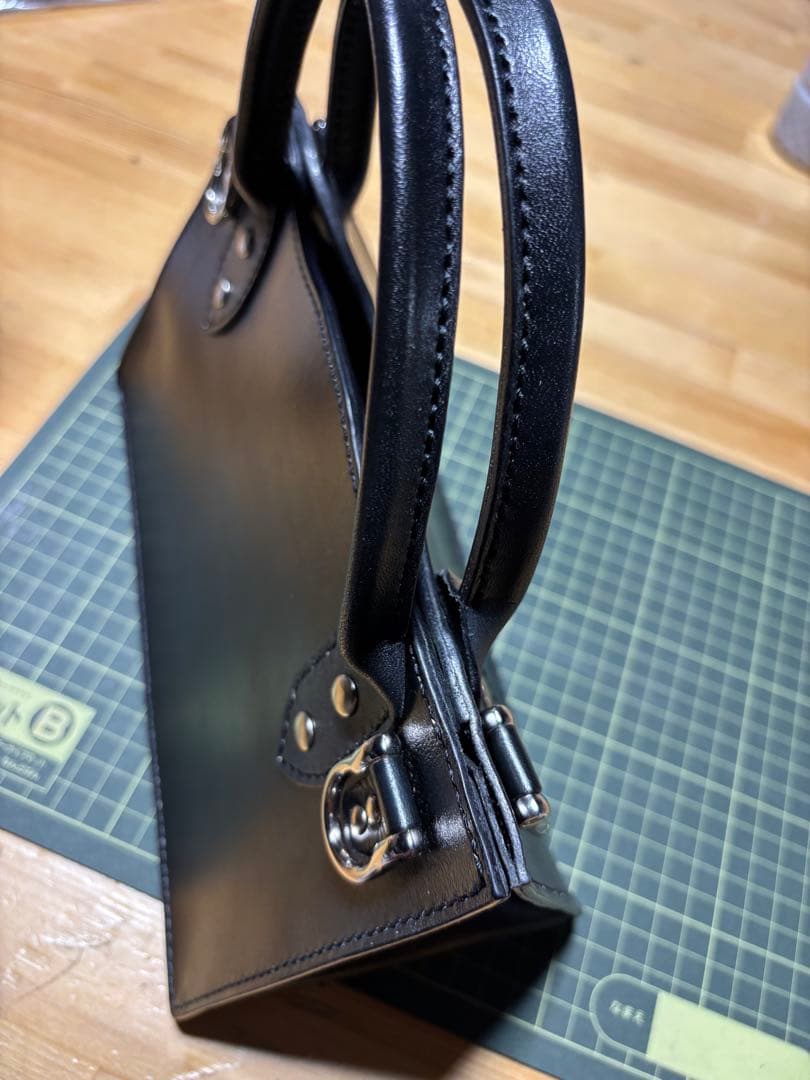 チャリー出品です。