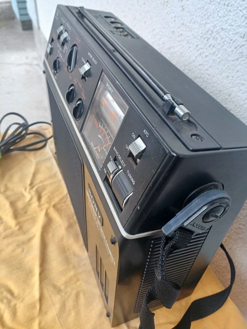 専用 ソニーICF 9090 ギター&ラジオ 昭和レトロ 電源コード付属