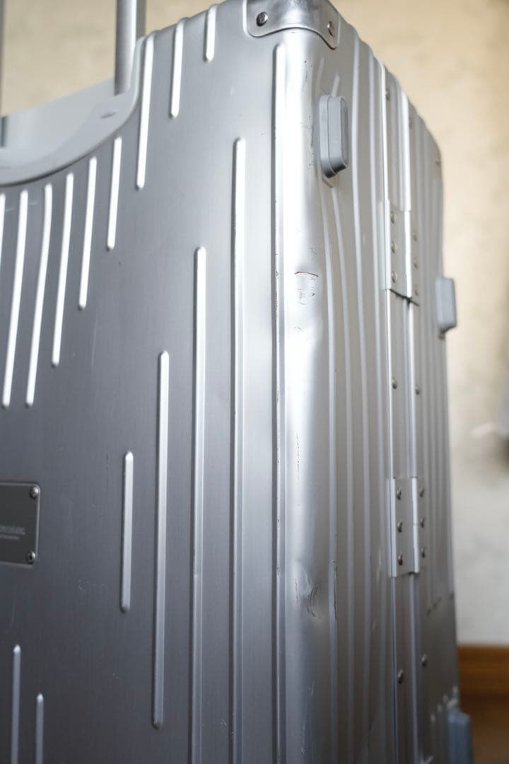 イノベーター innovator スーツケース アルミ 70l