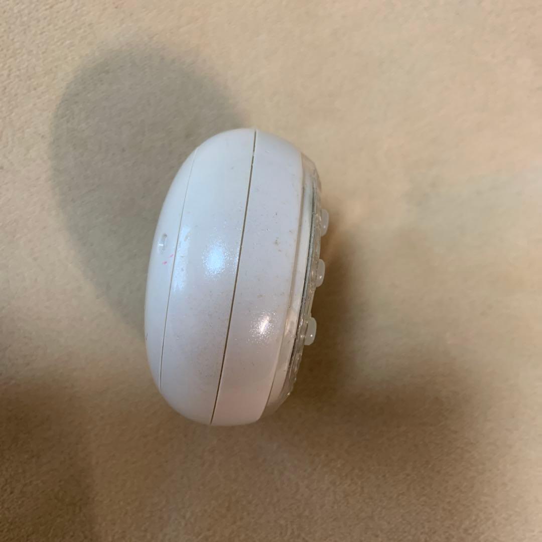 たまごっち　ピース　ホワイト　Tamagotchi P's