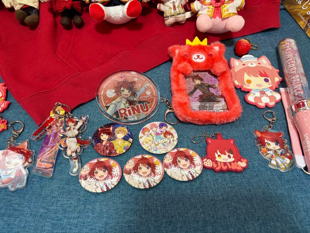 STPR RINU 莉犬くん　パーカー 本 キーホルダー缶バッジ等まとめ売り