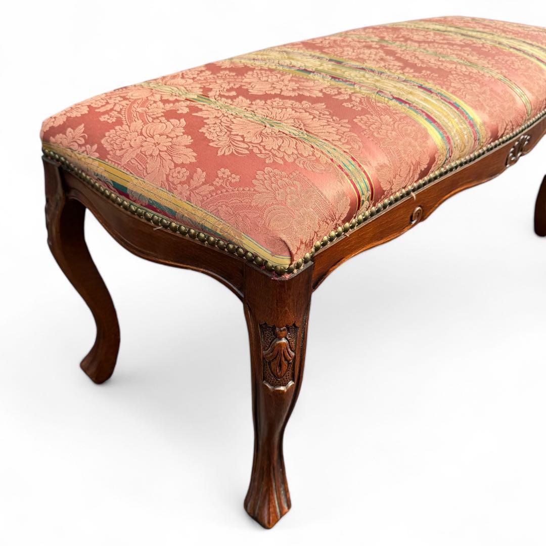 猫脚　スツール　ヴィンテージテイスト　クラシックスタイル　鋲打ち