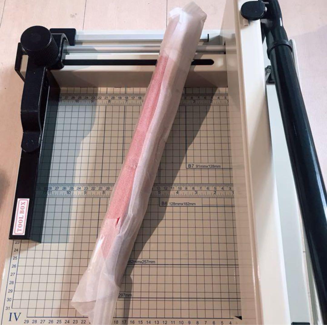 大型裁断機　ペーパーカッター 400枚まで裁断可能　替え刃と刃受け木付き