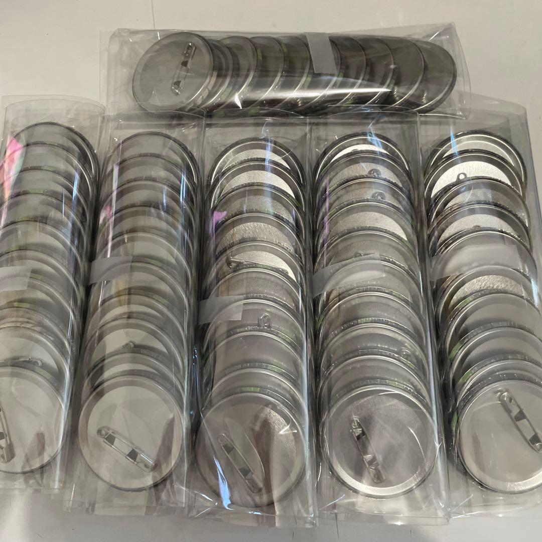 L21.浦島坂田船 うらたぬき ハロパ 缶バッジ 等身 バドモン