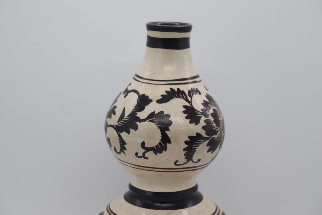 中国　磁州窯　瓢箪型瓶　送料込み1028